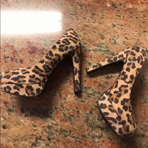 Cheetah print pumps
